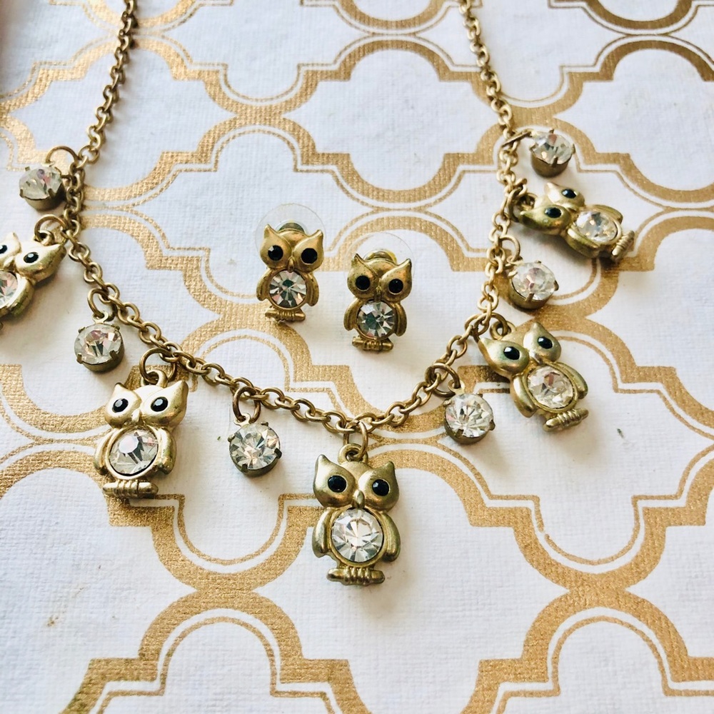 Owl necklace and earring set